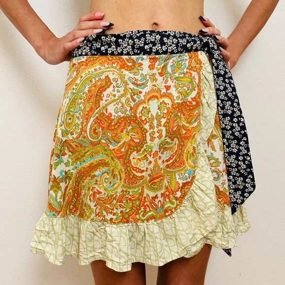 Urban Outfitters Toni Floral Wrap Skirt Paisley Boho Mini - Picture 2 of 8
